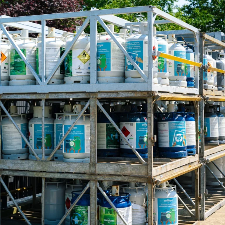 Bouteilles de gaz Antargaz butane et propane disponibles chez Freddy Hupperts